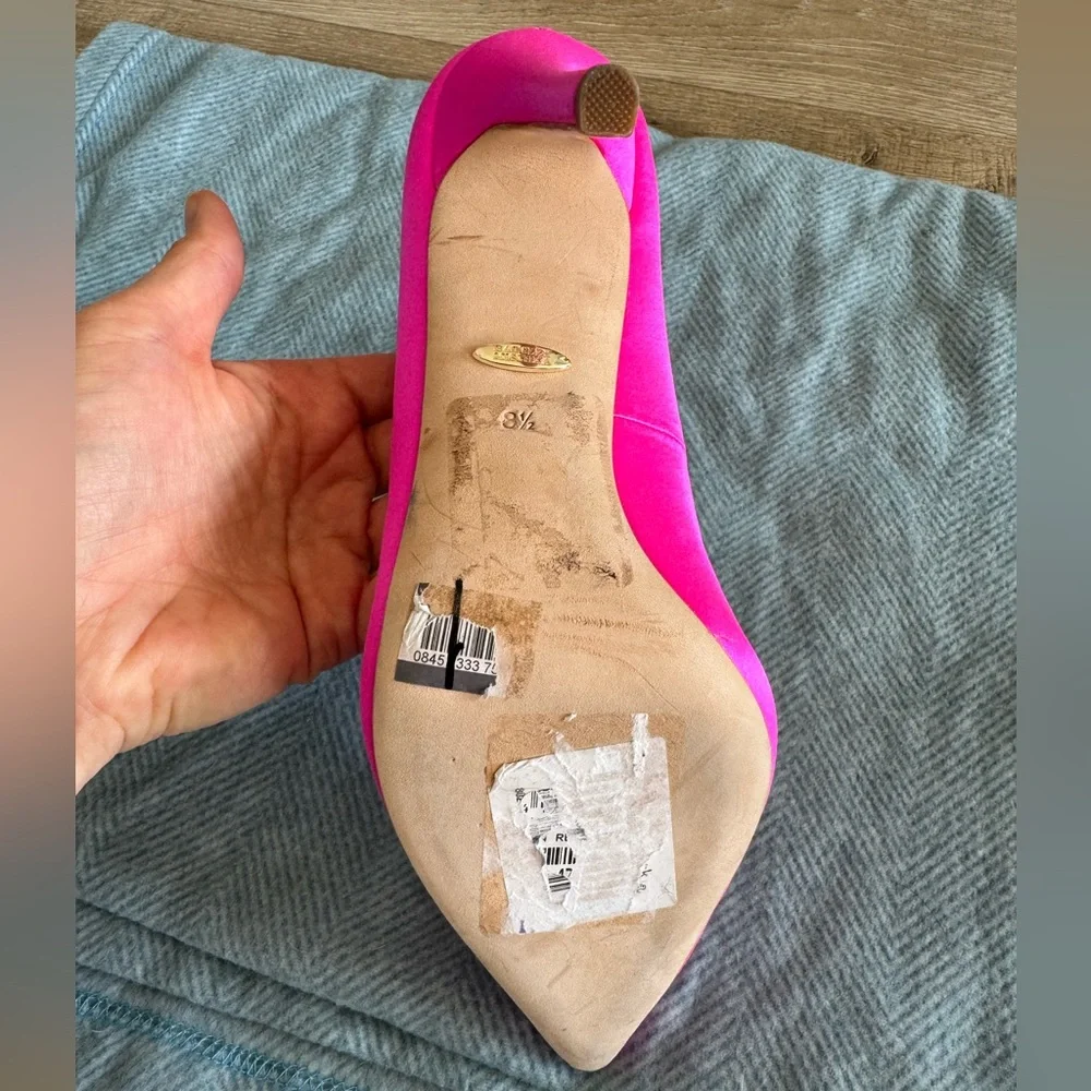 BADGLEY MISCHKA Cher Crystal Embellished Pump in Hot Pink Satin Size US 8.5 - Picture 16 of 16